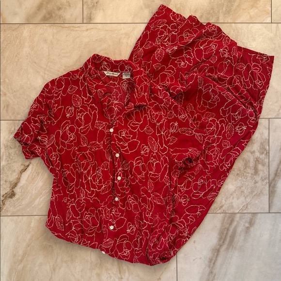 Eddie Bauer Dresses & Skirts - Eddie Bauer Red Floral Dress with Pockets